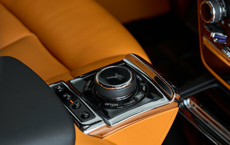 Rolls-Royce Phantom VIII, 2024 год, 59 000 000 рублей, 23 фотография