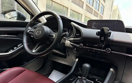 Mazda 3, 2025 год, 1 800 000 рублей, 10 фотография