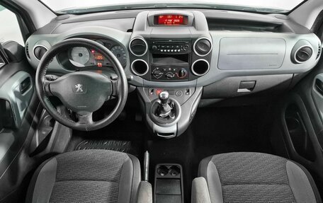 Peugeot Partner II рестайлинг 2, 2012 год, 569 000 рублей, 10 фотография