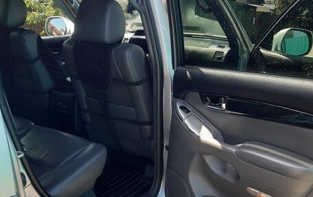 Toyota Land Cruiser Prado 120 рестайлинг, 2008 год, 1 780 000 рублей, 6 фотография