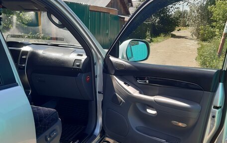Toyota Land Cruiser Prado 120 рестайлинг, 2008 год, 1 780 000 рублей, 7 фотография