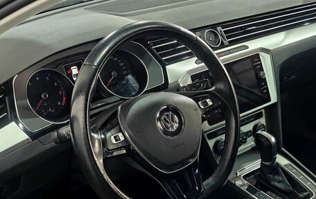 Volkswagen Passat B8 рестайлинг, 2018 год, 2 100 000 рублей, 12 фотография