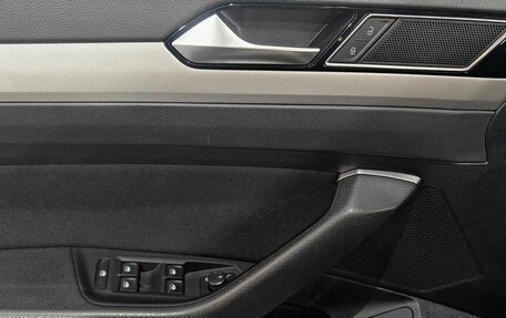 Volkswagen Passat B8 рестайлинг, 2018 год, 2 100 000 рублей, 15 фотография