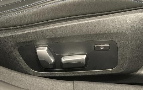 BMW 3 серия, 2022 год, 2 819 700 рублей, 13 фотография