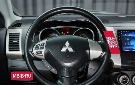 Mitsubishi Outlander III рестайлинг 3, 2007 год, 1 049 000 рублей, 13 фотография