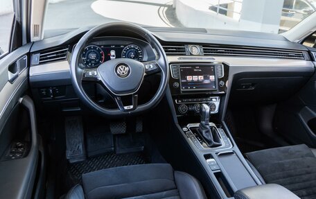 Volkswagen Passat B8 рестайлинг, 2016 год, 2 450 000 рублей, 8 фотография