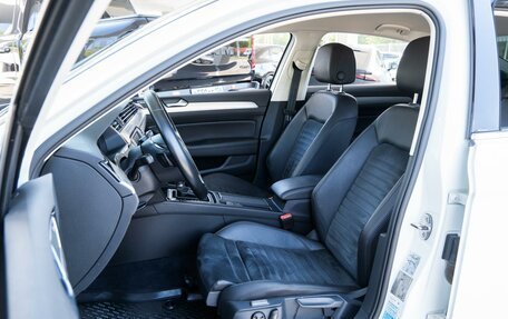 Volkswagen Passat B8 рестайлинг, 2016 год, 2 450 000 рублей, 12 фотография