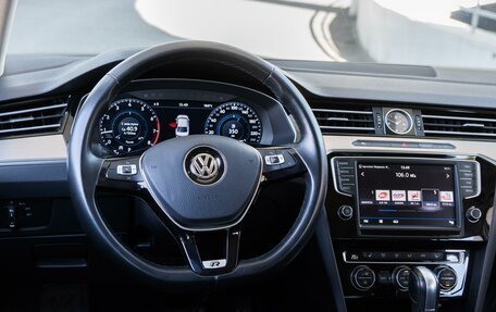Volkswagen Passat B8 рестайлинг, 2016 год, 2 450 000 рублей, 14 фотография