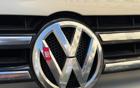 Volkswagen Touareg III, 2011 год, 1 590 000 рублей, 13 фотография