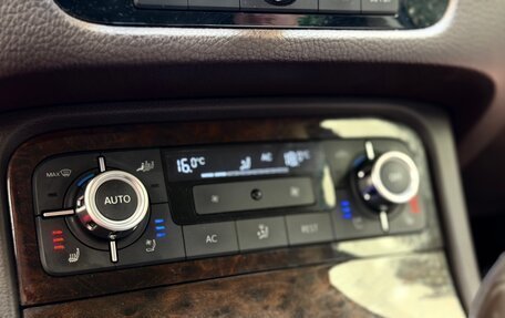 Volkswagen Touareg III, 2011 год, 1 590 000 рублей, 33 фотография