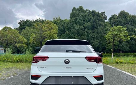 Volkswagen T-Roc I, 2022 год, 1 675 000 рублей, 5 фотография