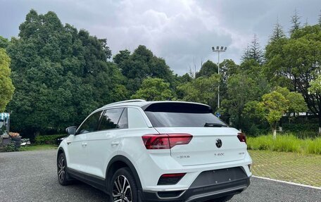 Volkswagen T-Roc I, 2022 год, 1 675 000 рублей, 7 фотография
