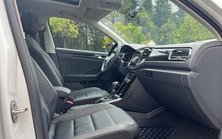 Volkswagen T-Roc I, 2022 год, 1 675 000 рублей, 11 фотография