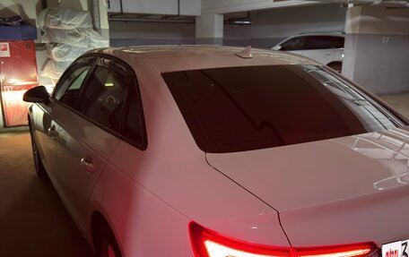 Audi A4, 2018 год, 2 300 000 рублей, 15 фотография
