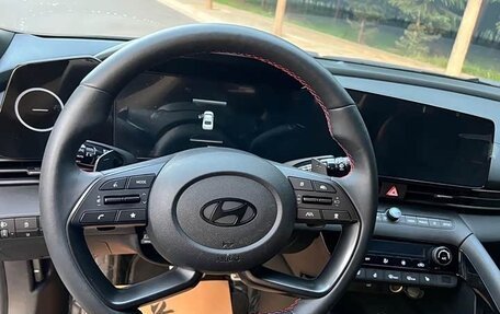 Hyundai Elantra, 2023 год, 1 340 000 рублей, 9 фотография