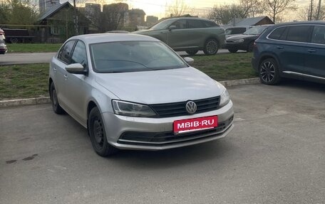 Volkswagen Jetta VI, 2015 год, 1 390 000 рублей, 2 фотография