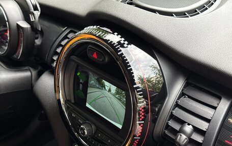 MINI Hatch, 2018 год, 2 790 000 рублей, 21 фотография