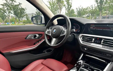 BMW 3 серия, 2022 год, 2 999 025 рублей, 8 фотография