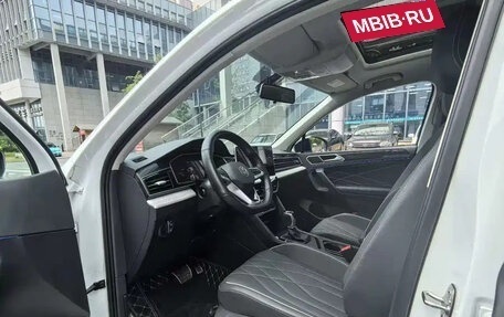 Volkswagen Tiguan II, 2025 год, 2 280 000 рублей, 6 фотография