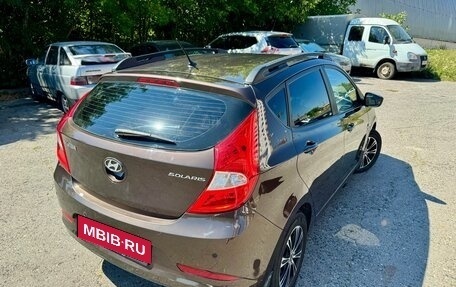 Hyundai Solaris II рестайлинг, 2015 год, 750 000 рублей, 2 фотография