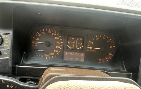 Mazda 323, 1986 год, 70 000 рублей, 6 фотография