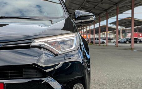 Toyota RAV4, 2018 год, 2 299 500 рублей, 8 фотография