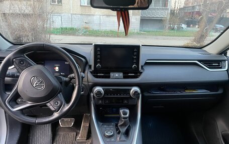 Toyota RAV4, 2020 год, 3 500 000 рублей, 4 фотография