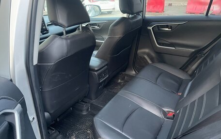 Toyota RAV4, 2020 год, 3 500 000 рублей, 9 фотография