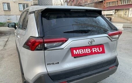 Toyota RAV4, 2020 год, 3 500 000 рублей, 13 фотография