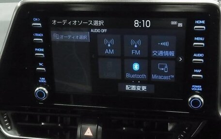 Toyota C-HR I рестайлинг, 2022 год, 2 000 000 рублей, 14 фотография
