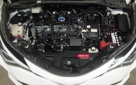 Toyota C-HR I рестайлинг, 2022 год, 2 000 000 рублей, 24 фотография