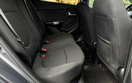 KIA Rio III рестайлинг, 2013 год, 798 000 рублей, 28 фотография
