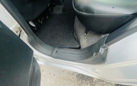 Mitsubishi Pajero iO, 1999 год, 530 000 рублей, 8 фотография