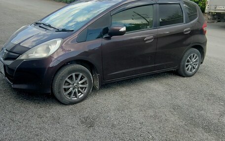 Honda Fit III, 2012 год, 900 000 рублей, 3 фотография