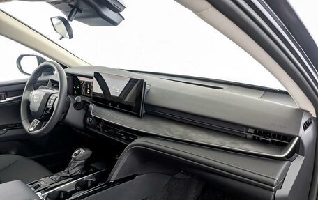 Toyota Camry, 2025 год, 4 900 000 рублей, 9 фотография