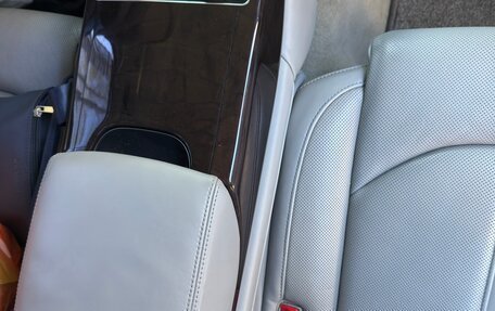 Audi A8, 2010 год, 1 700 000 рублей, 10 фотография