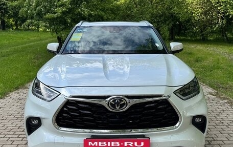 Toyota Highlander, 2026 год, 5 300 000 рублей, 7 фотография
