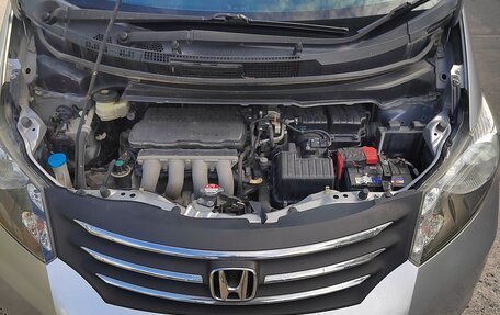Honda Freed I, 2009 год, 900 000 рублей, 13 фотография