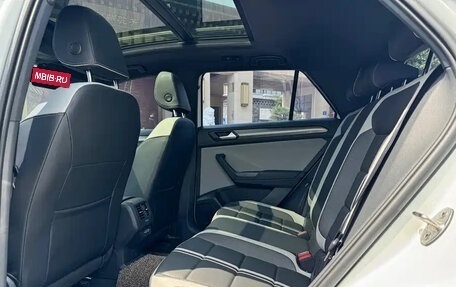 Volkswagen T-Roc I, 2025 год, 1 890 000 рублей, 5 фотография