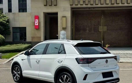 Volkswagen T-Roc I, 2025 год, 1 890 000 рублей, 16 фотография