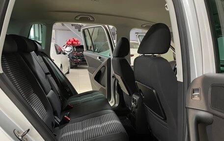 Volkswagen Tiguan I, 2010 год, 1 095 000 рублей, 14 фотография