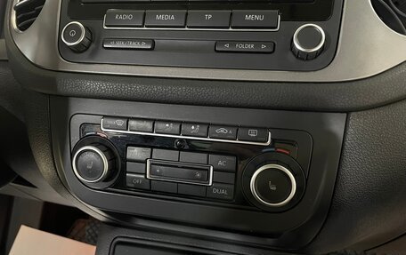 Volkswagen Tiguan I, 2010 год, 1 095 000 рублей, 16 фотография