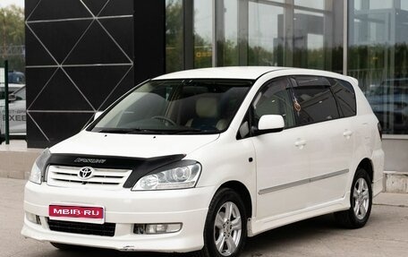 Toyota Ipsum II, 2001 год, 810 000 рублей, 1 фотография
