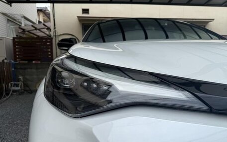 Toyota C-HR I рестайлинг, 2022 год, 1 840 000 рублей, 4 фотография