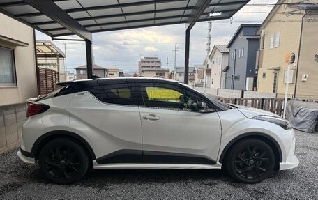 Toyota C-HR I рестайлинг, 2022 год, 1 840 000 рублей, 6 фотография