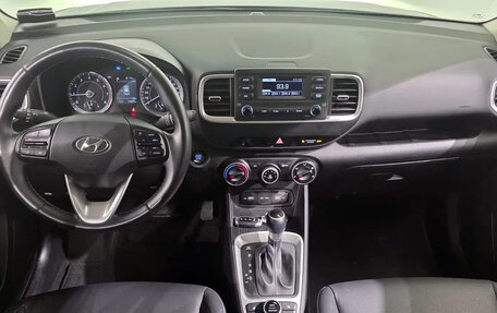Hyundai Venue I, 2022 год, 1 770 000 рублей, 18 фотография