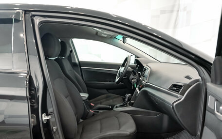 Hyundai Elantra VI рестайлинг, 2020 год, 1 700 000 рублей, 10 фотография