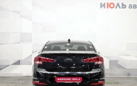 Hyundai Elantra VI рестайлинг, 2020 год, 1 700 000 рублей, 5 фотография