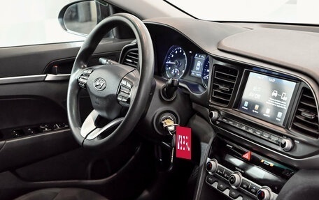 Hyundai Elantra VI рестайлинг, 2020 год, 1 700 000 рублей, 11 фотография
