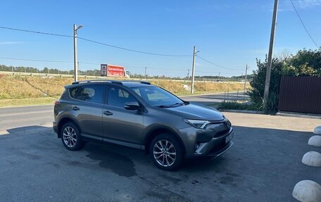 Toyota RAV4, 2018 год, 2 150 000 рублей, 2 фотография